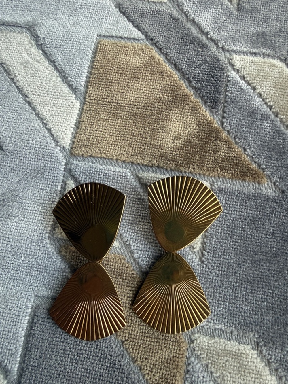 Gold Fan-Shape Drop Earrings - Elegant Women's Jewelry